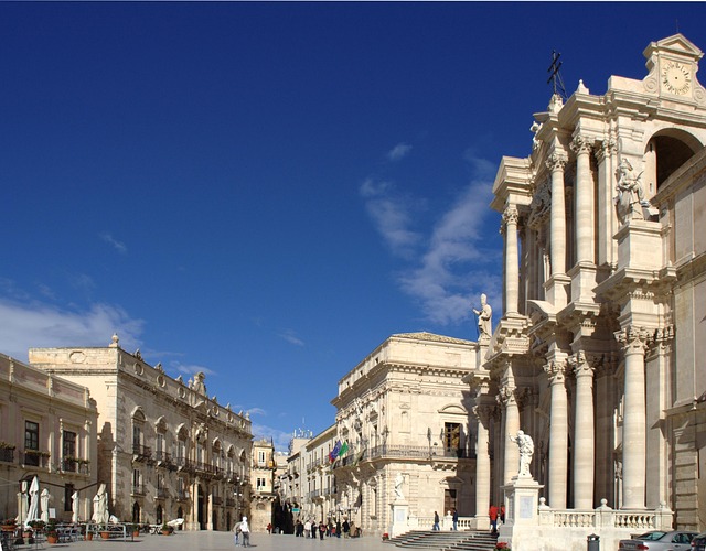 Siracusa in un giorno: itinerario completo da Ortigia alla Neapolis